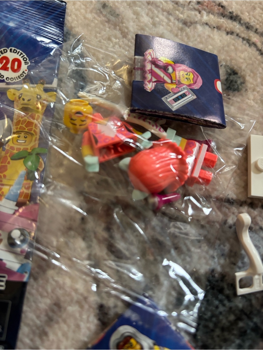 Lego movie 2 Pink kitty singer, with package